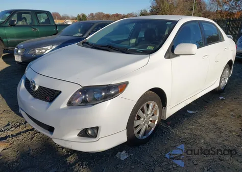 2010 Toyota Corolla S z USA, uszkodzony, nr VIN 2T1BU4EE3AC471933